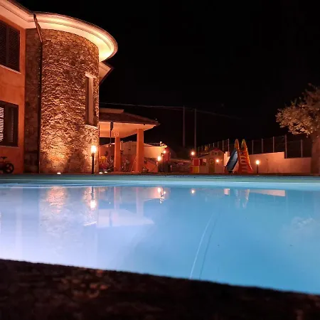 Ginevra Villa *